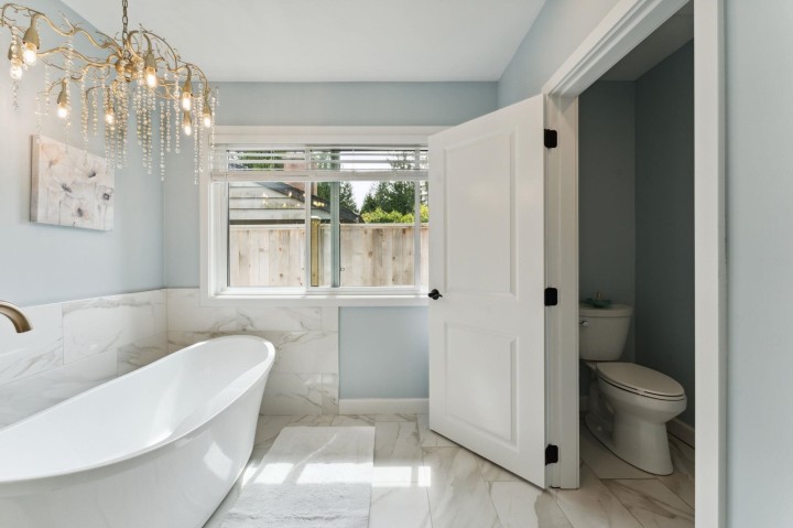 Photo 17 at 3061 Bewicke Avenue, Delbrook, North Vancouver