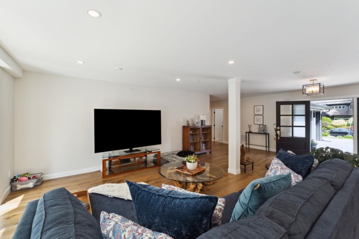 Photo 28 at 3061 Bewicke Avenue, Delbrook, North Vancouver