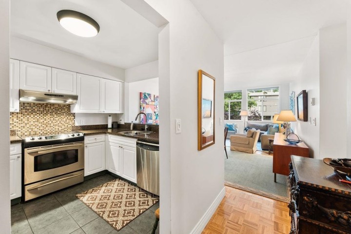 Photo 4 at 301 - 650 Moberly Road, False Creek, Vancouver West