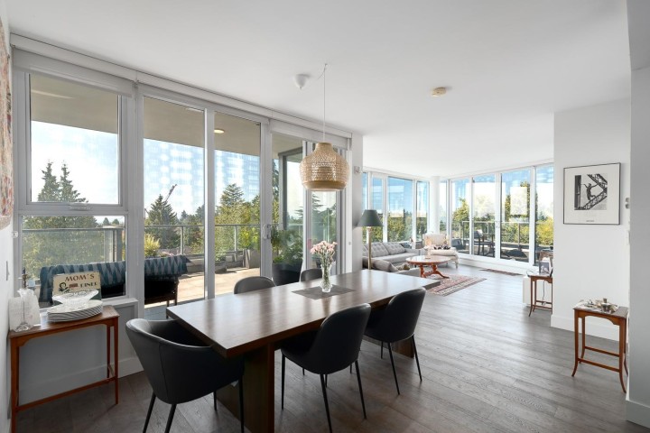 Photo 5 at 501 - 2102 W 48th Avenue, Kerrisdale, Vancouver West