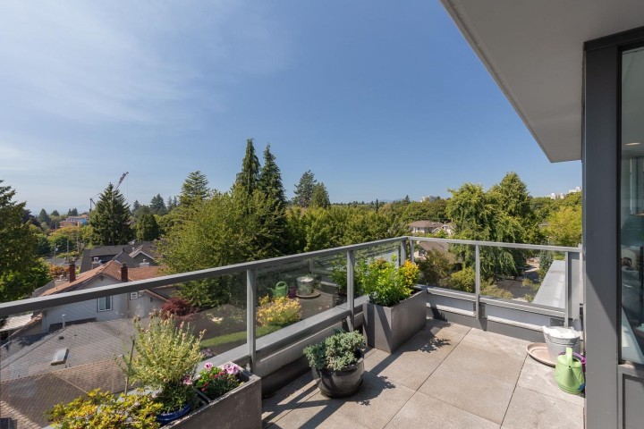 Photo 8 at 501 - 2102 W 48th Avenue, Kerrisdale, Vancouver West