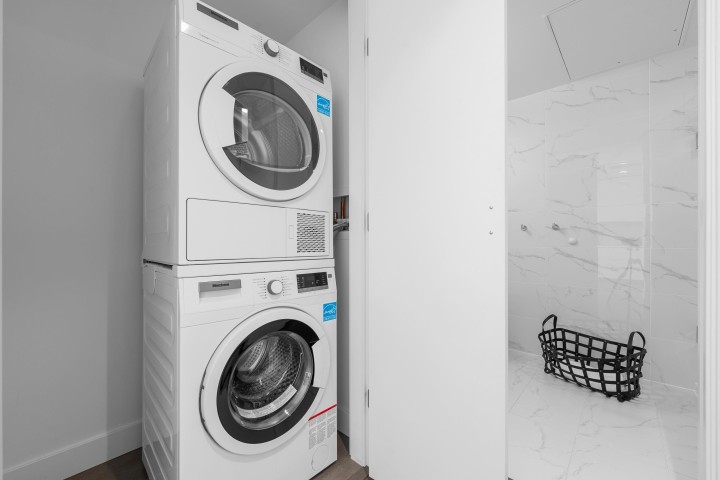 Photo 17 at 405 - 8181 Chester Street, South Vancouver, Vancouver East