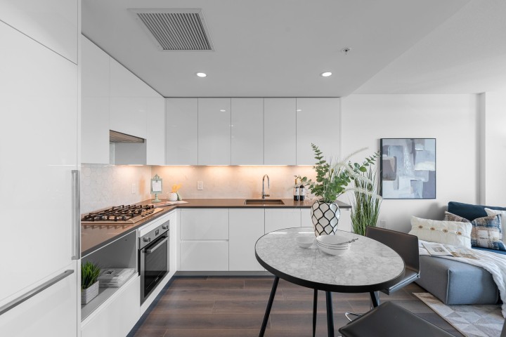 Photo 3 at 405 - 8181 Chester Street, South Vancouver, Vancouver East