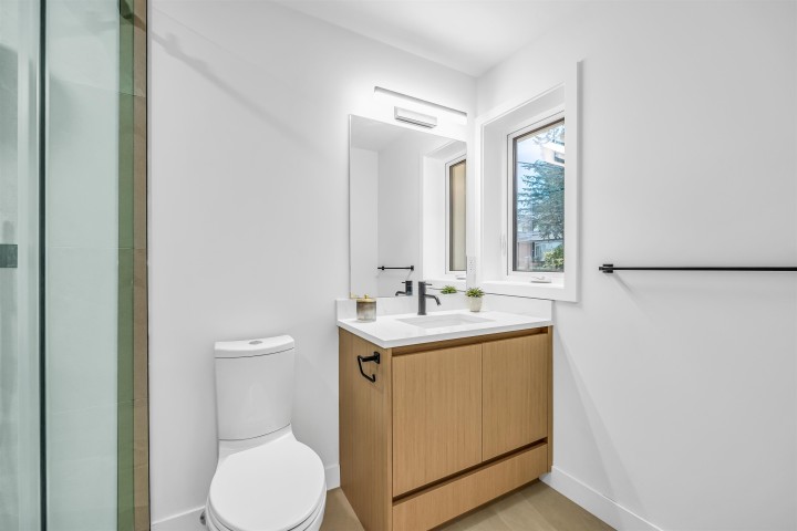 Photo 20 at 1012 W 52nd Avenue, South Granville, Vancouver West