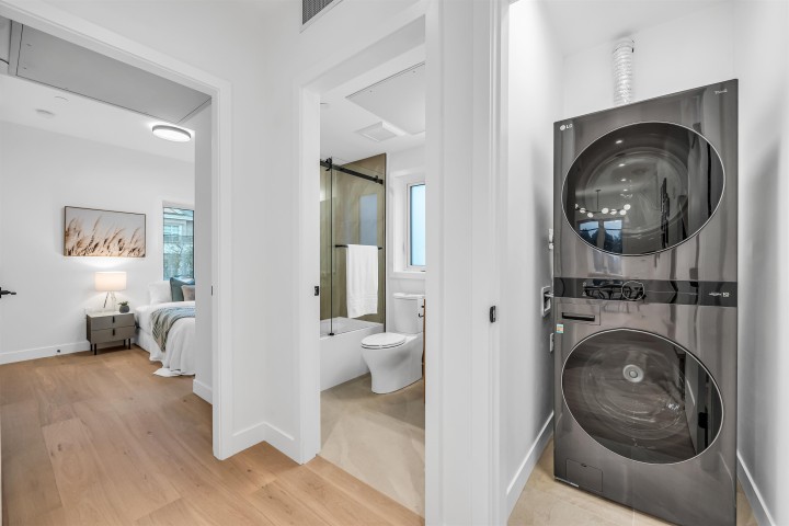 Photo 19 at 1012 W 52nd Avenue, South Granville, Vancouver West