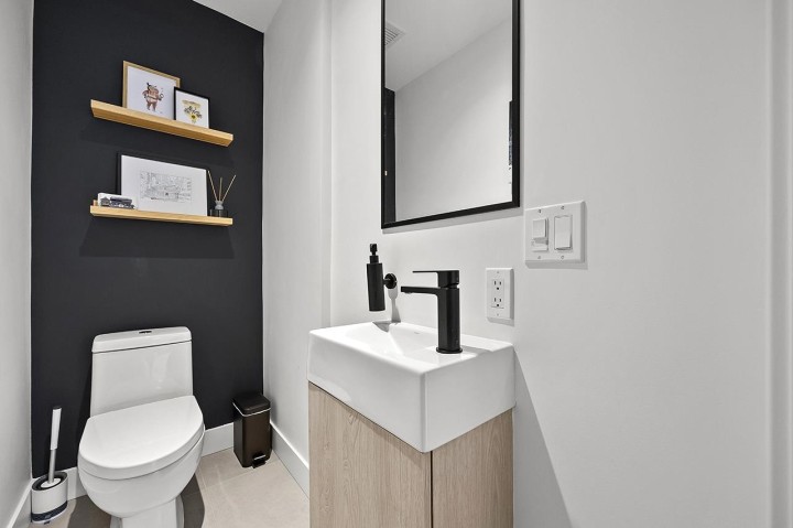 Photo 13 at 3956 Dumfries Street, Knight, Vancouver East