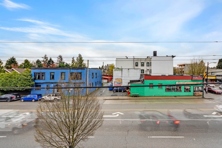 Photo 6 at 204 - 202 E 24th Avenue, Main, Vancouver East