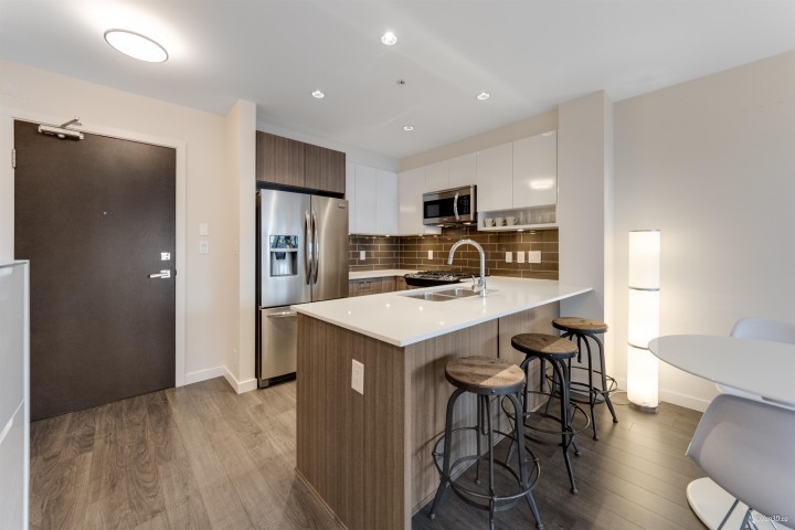 Photo 12 at 204 - 202 E 24th Avenue, Main, Vancouver East