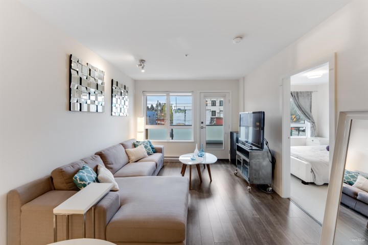 Photo 3 at 204 - 202 E 24th Avenue, Main, Vancouver East