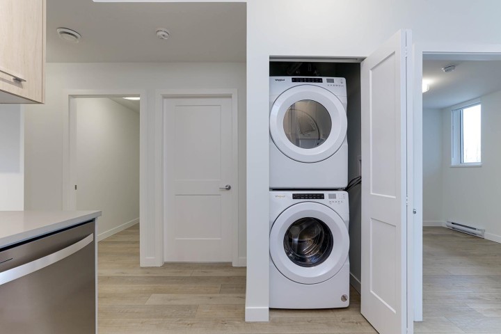 Photo 2 at 411 - 4933 Clarendon Street, Collingwood VE, Vancouver East