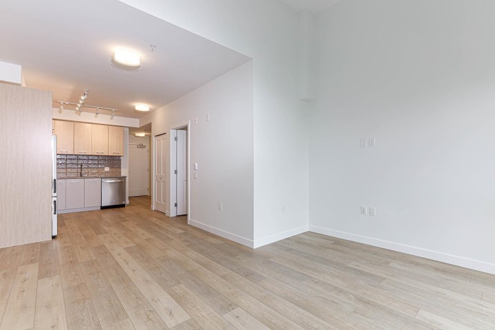 Photo 12 at 411 - 4933 Clarendon Street, Collingwood VE, Vancouver East