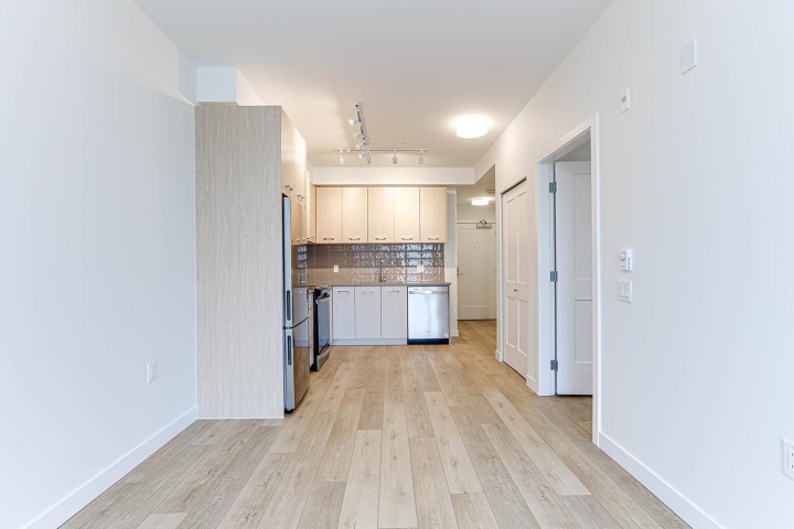 Photo 5 at 411 - 4933 Clarendon Street, Collingwood VE, Vancouver East
