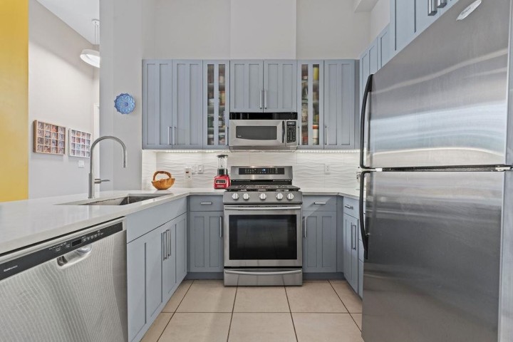 Photo 13 at 103 - 170 W 1st Street, Lower Lonsdale, North Vancouver