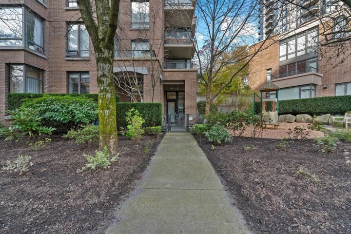 Photo 31 at 103 - 170 W 1st Street, Lower Lonsdale, North Vancouver