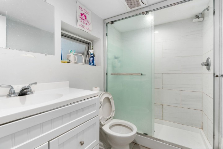 Photo 16 at 3192 W 8th Avenue, Kitsilano, Vancouver West