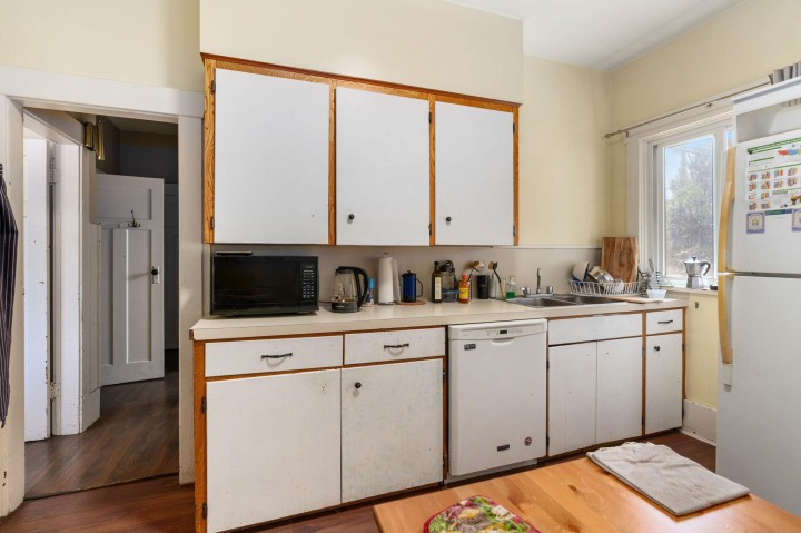 Photo 10 at 3192 W 8th Avenue, Kitsilano, Vancouver West