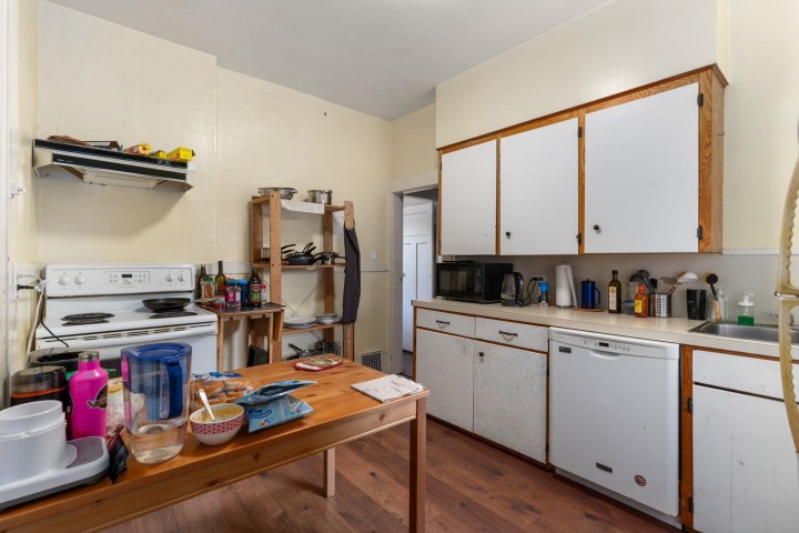 Photo 8 at 3192 W 8th Avenue, Kitsilano, Vancouver West