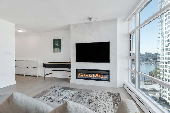 Photo 9 at 1608 - 198 Aquarius Mews, Yaletown, Vancouver West