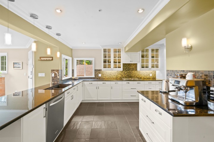 Photo 16 at 4622 Cove Cliff Road, Deep Cove, North Vancouver