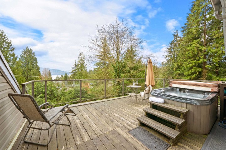 Photo 1 at 4622 Cove Cliff Road, Deep Cove, North Vancouver