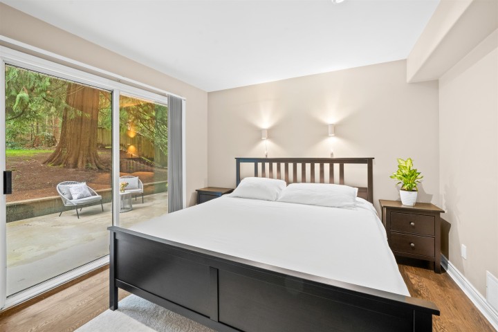 Photo 10 at 4622 Cove Cliff Road, Deep Cove, North Vancouver