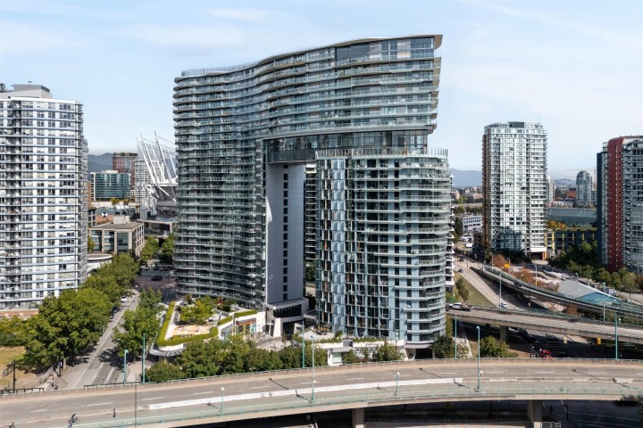 Photo 36 at 1804 - 89 Nelson Street, Yaletown, Vancouver West