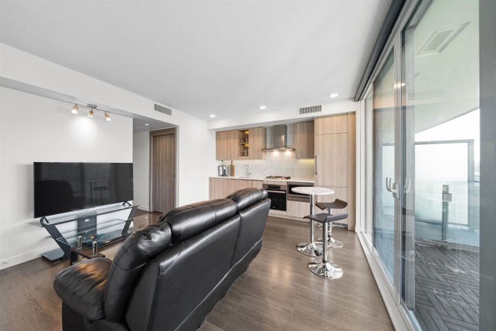 Photo 5 at 1804 - 89 Nelson Street, Yaletown, Vancouver West