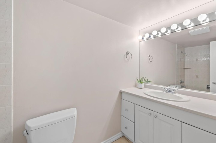 Photo 15 at 314 - 250 W 1st Street, Lower Lonsdale, North Vancouver