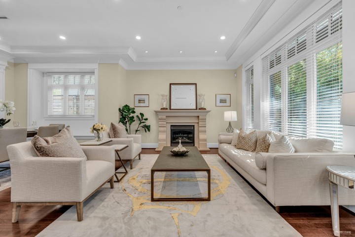 Photo 4 at 2069 W 28th Avenue, Quilchena, Vancouver West