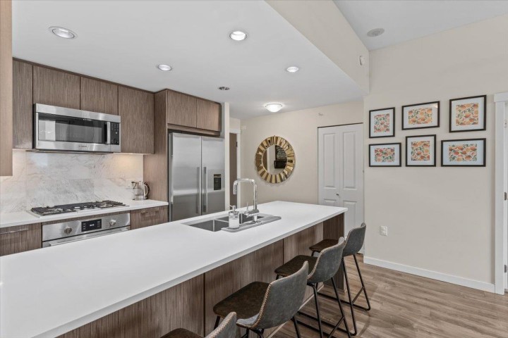 Photo 9 at 1106 - 3281 E Kent Avenue North, South Marine, Vancouver East