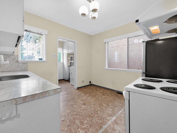Photo 11 at 3069 E 18th Avenue, Renfrew Heights, Vancouver East