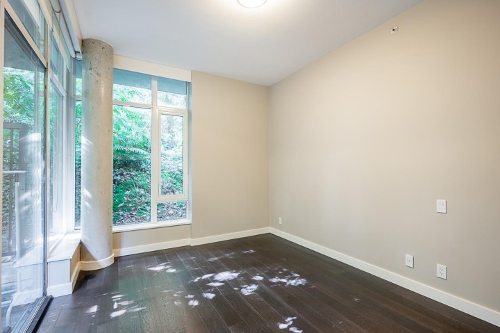 Photo 27 at 101 - 988 Keith Road, Park Royal, West Vancouver