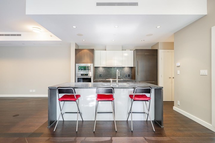 Photo 20 at 101 - 988 Keith Road, Park Royal, West Vancouver