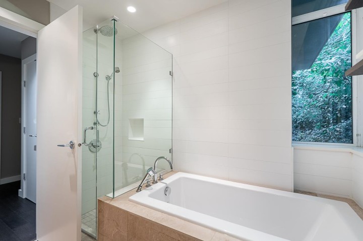 Photo 30 at 101 - 988 Keith Road, Park Royal, West Vancouver