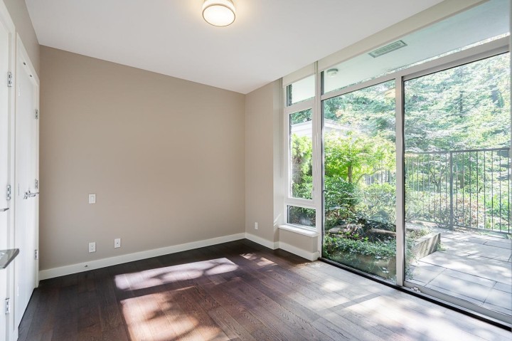 Photo 31 at 101 - 988 Keith Road, Park Royal, West Vancouver