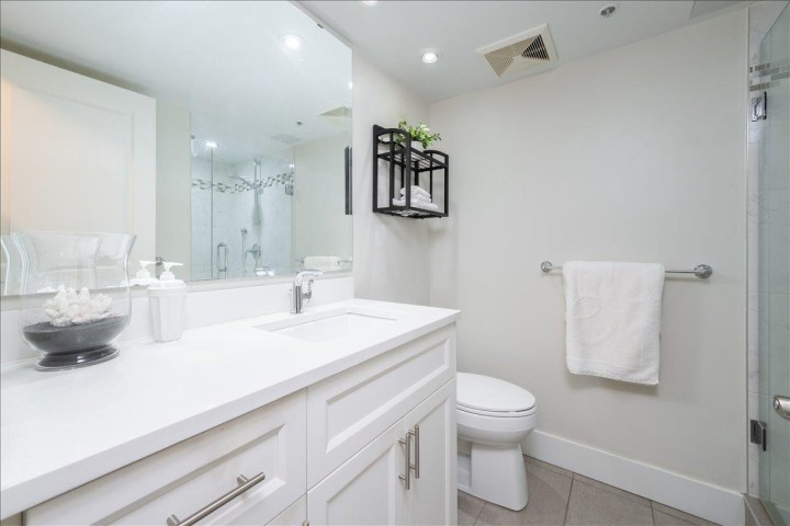 Photo 23 at 802 - 1405 W 12th Avenue, Fairview VW, Vancouver West