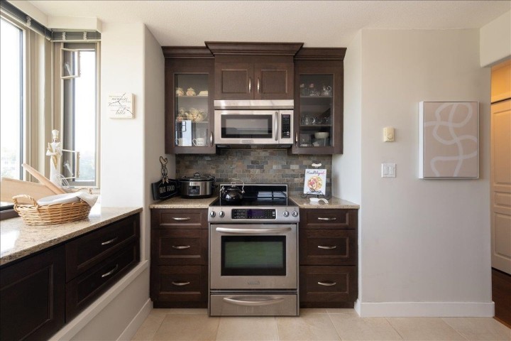 Photo 12 at 802 - 1405 W 12th Avenue, Fairview VW, Vancouver West