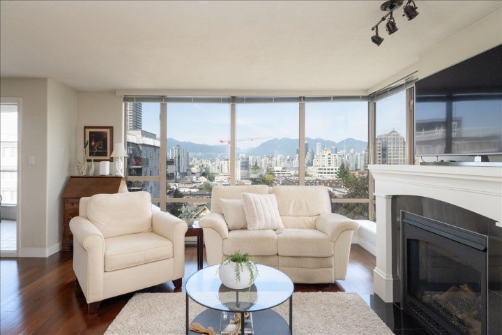 Photo 3 at 802 - 1405 W 12th Avenue, Fairview VW, Vancouver West