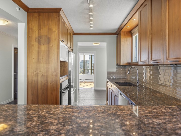 Photo 12 at 1103 - 2288 Pine Street, Fairview VW, Vancouver West