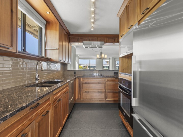 Photo 14 at 1103 - 2288 Pine Street, Fairview VW, Vancouver West