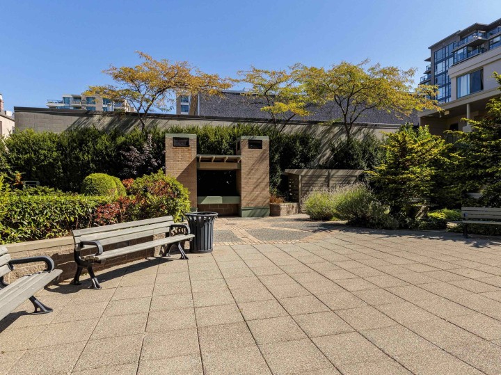 Photo 35 at 1103 - 2288 Pine Street, Fairview VW, Vancouver West