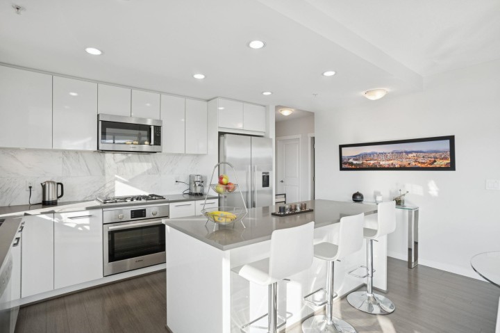 Photo 13 at 605 - 3281 E Kent Avenue North, South Marine, Vancouver East