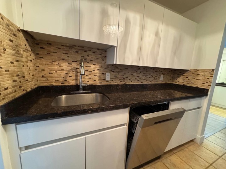 Photo 6 at 407 - 2008 Fullerton Avenue, Pemberton NV, North Vancouver