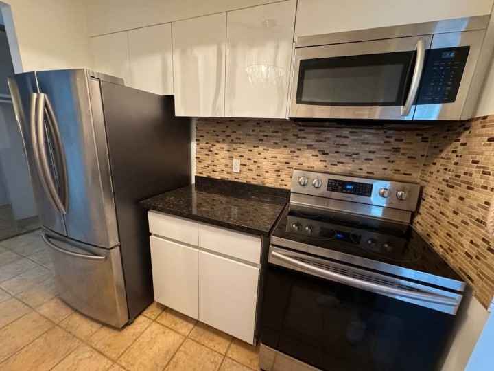 Photo 7 at 407 - 2008 Fullerton Avenue, Pemberton NV, North Vancouver