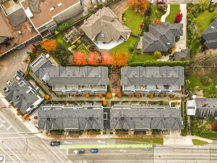 Photo 3 at 5 - 1133 Ridgewood Drive, Edgemont, North Vancouver