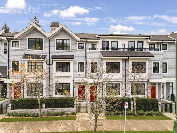 Photo 1 at 5 - 1133 Ridgewood Drive, Edgemont, North Vancouver