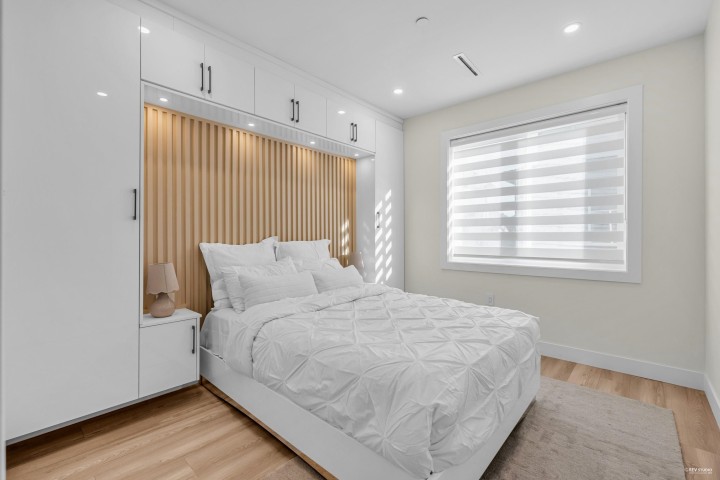 Photo 14 at 2 - 2703 East 3rd Avenue, Renfrew VE, Vancouver East