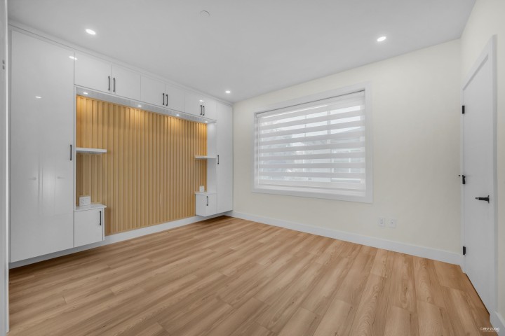 Photo 5 at 1 - 2705 East 3rd Avenue, Renfrew VE, Vancouver East