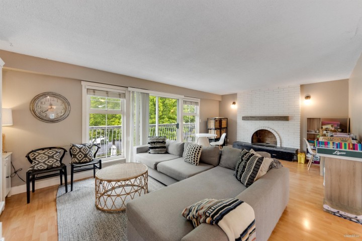 Photo 6 at 7396 Sherbrooke Street, South Vancouver, Vancouver East