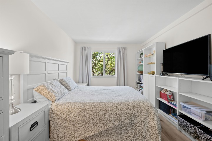 Photo 12 at 204 - 1528 Bowser Avenue, Norgate, North Vancouver